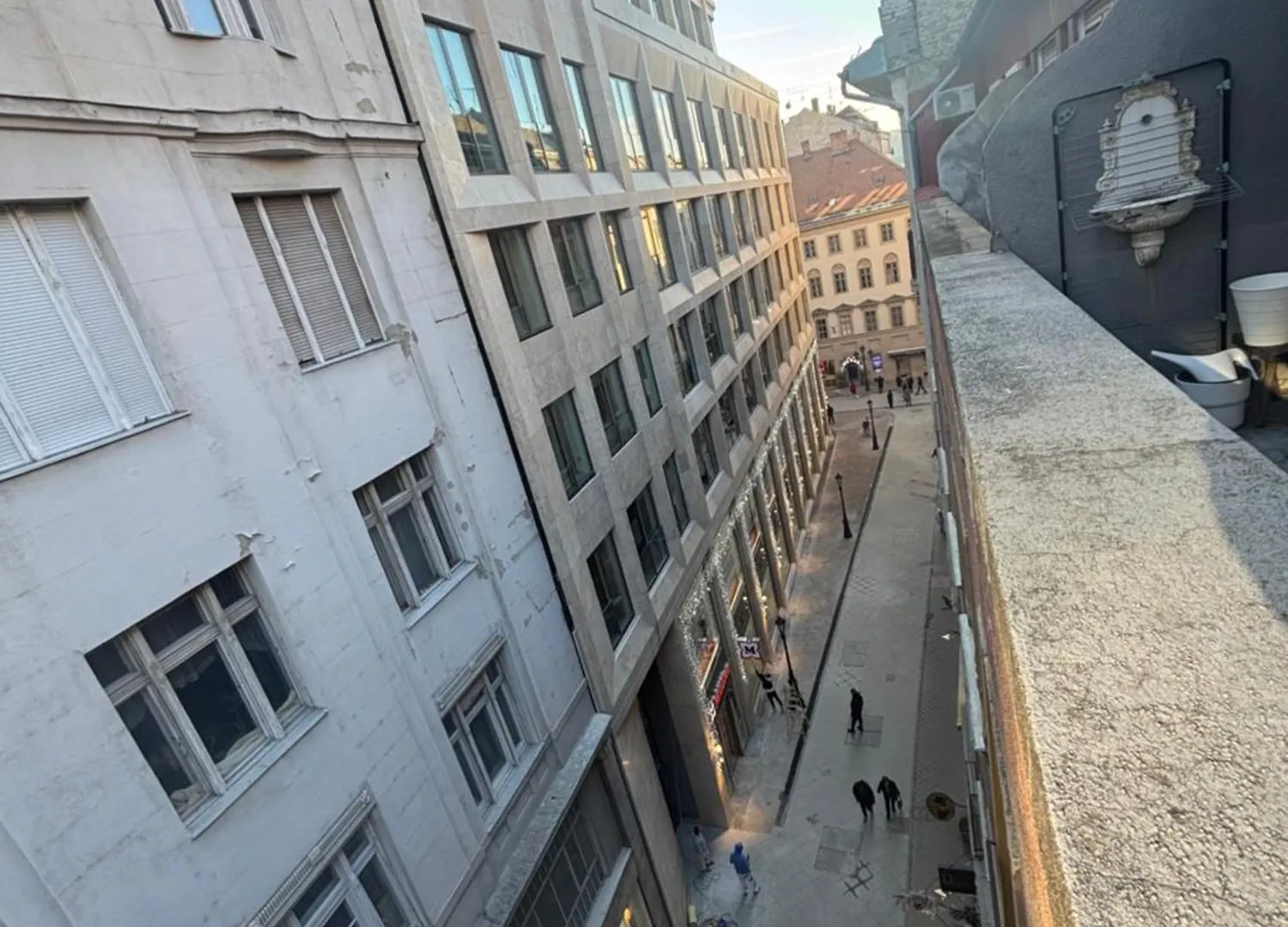 Exclusive Antique Apartment Next To The Fashion Street Budapest Hungary