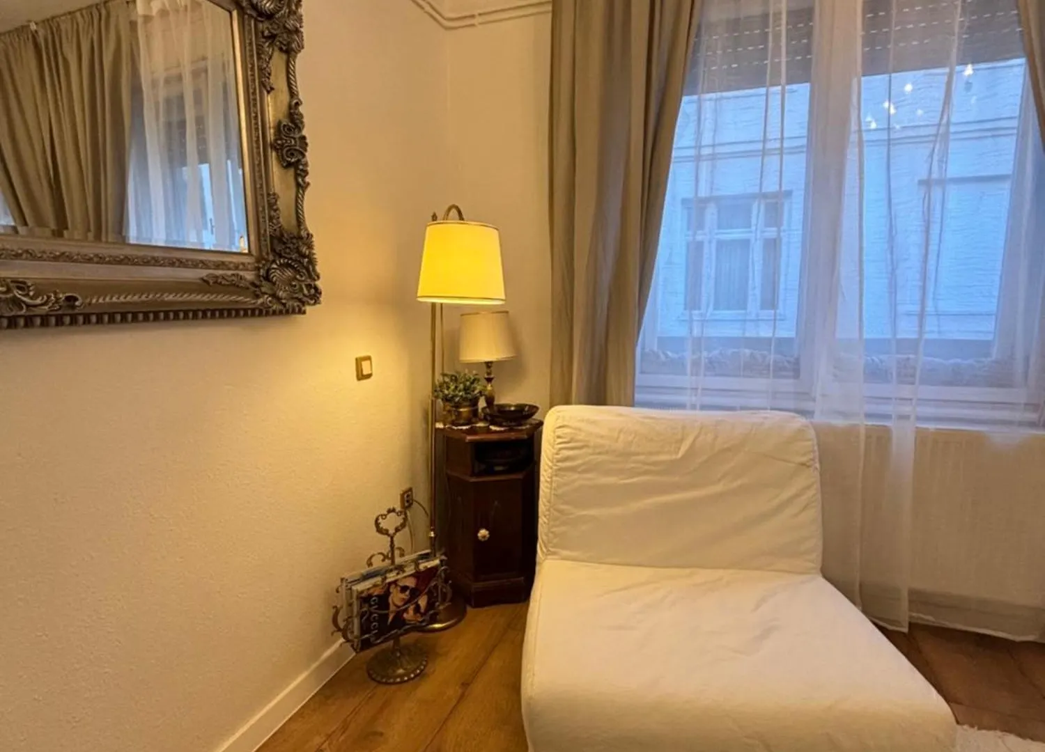 Exclusive Antique Apartment Next To The Fashion Street Βουδαπέστη Ουγγαρία