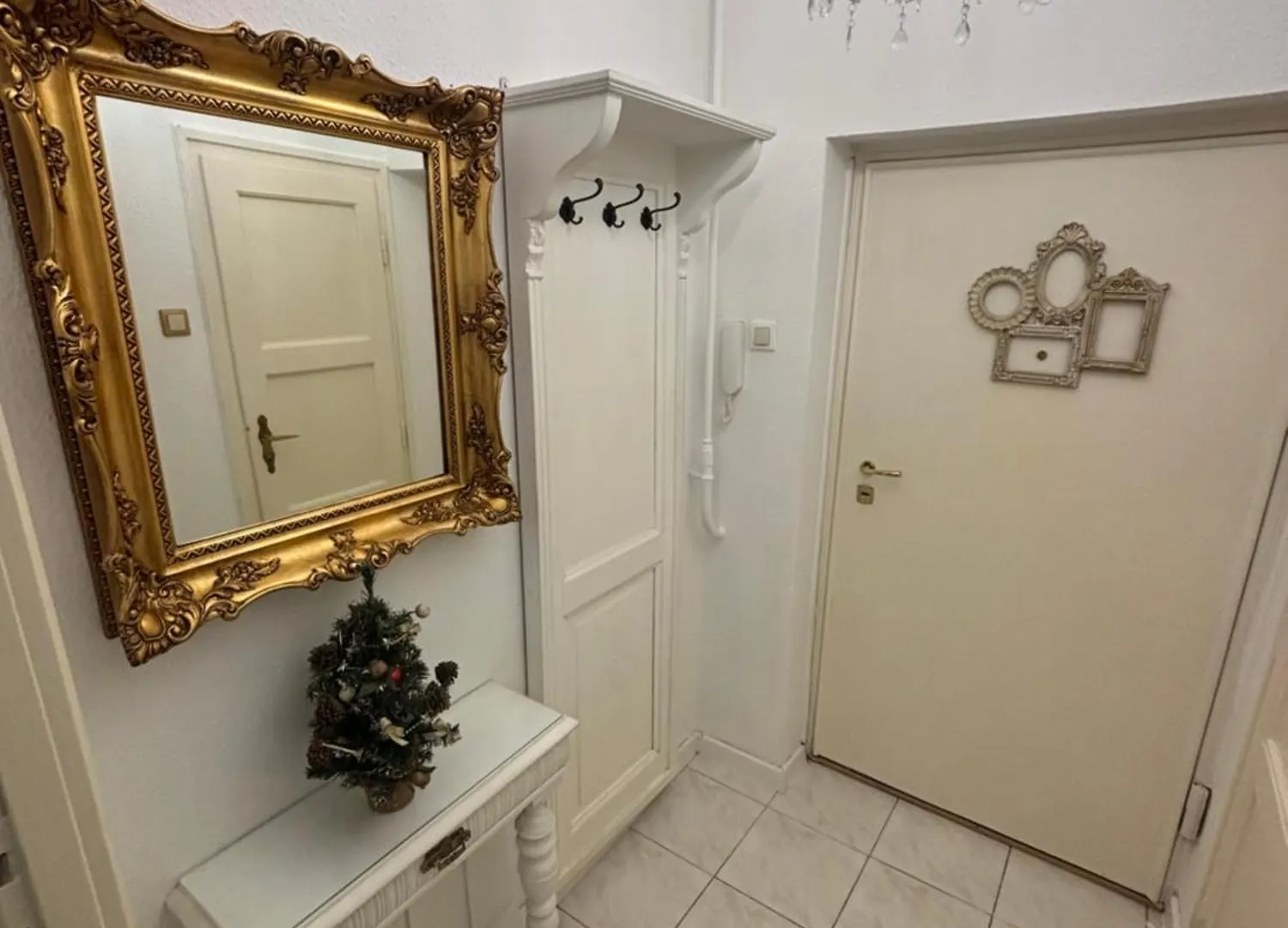 Exclusive Antique Apartment Next To The Fashion Street Βουδαπέστη 0*,
